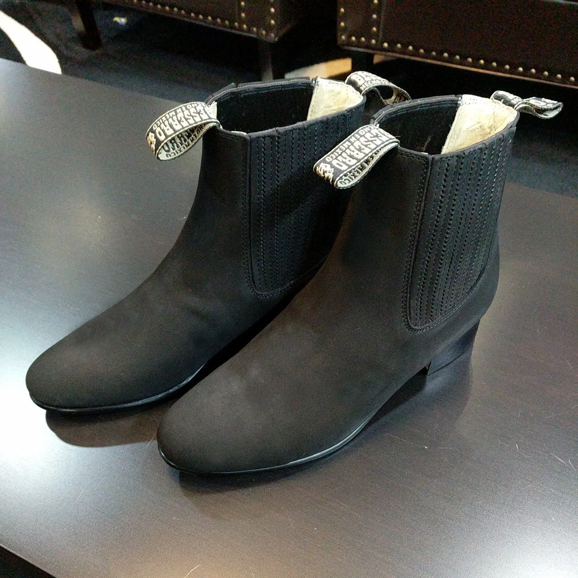 Botin Charro Black Round Toe