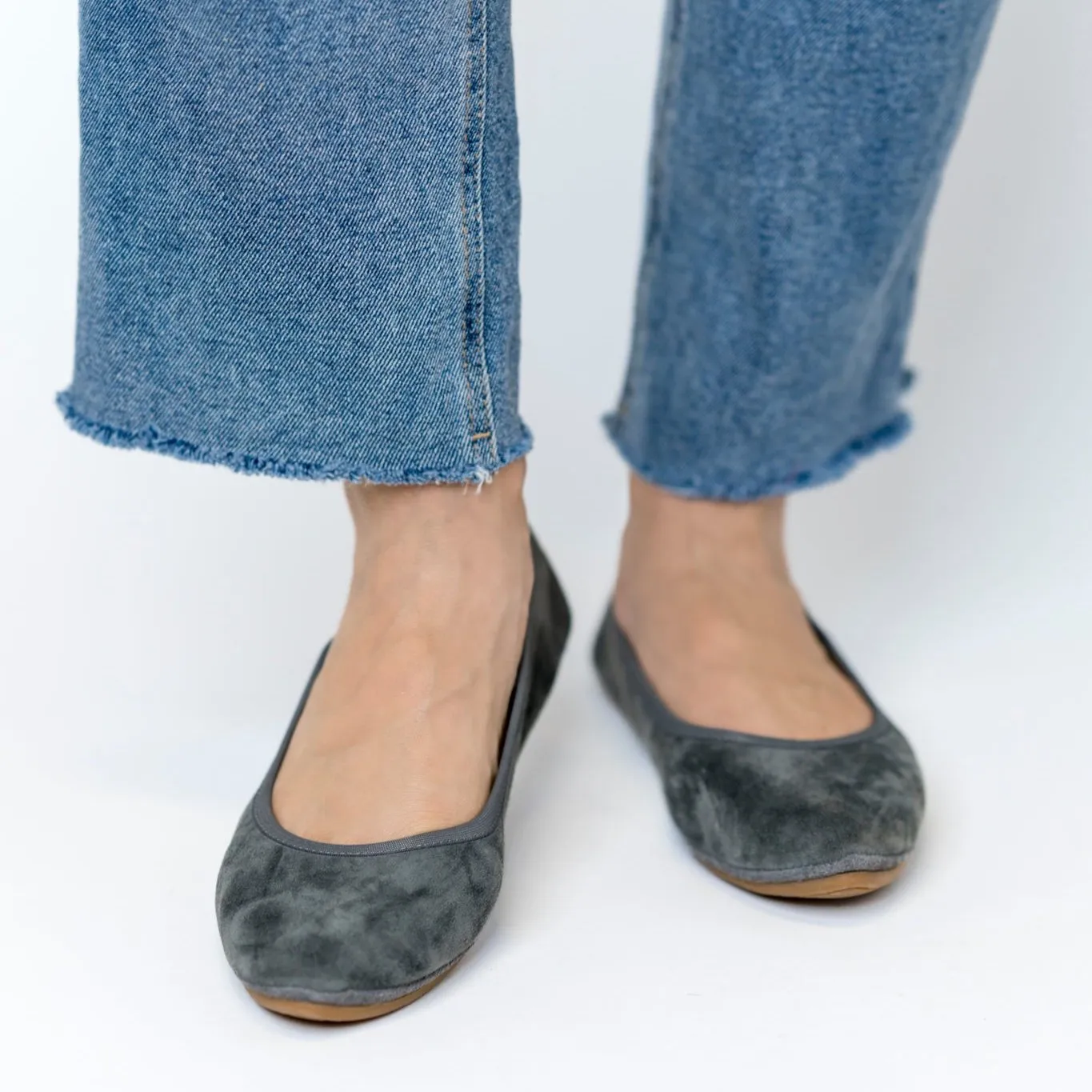 Vienna Foldable Ballet Flat in Smoke Suede